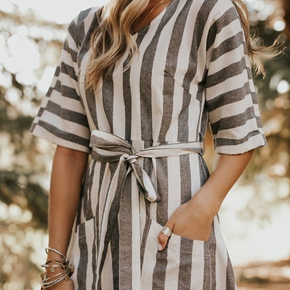 Pando Grove Dresses & Skirts - Pando Grove Joonie Stripe Dress